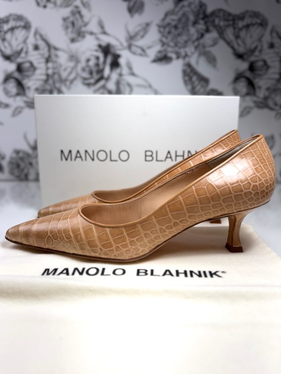 Manolo Blahnik Shoes - Manolo Blahnik Tan “Mandello” 50mm Leather Embossed Alligator Kitten Heel Sz 7.5